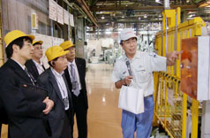 北越工業・佐藤食品工業を訪問の様子（1）